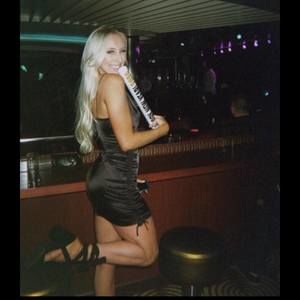 Meet your Posher, Sidney